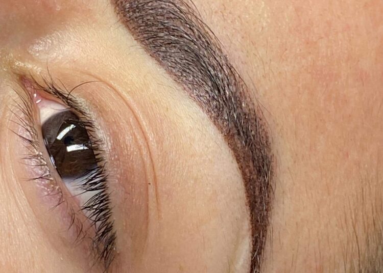 viso-occhio-trucco-permanente-sopracciglia